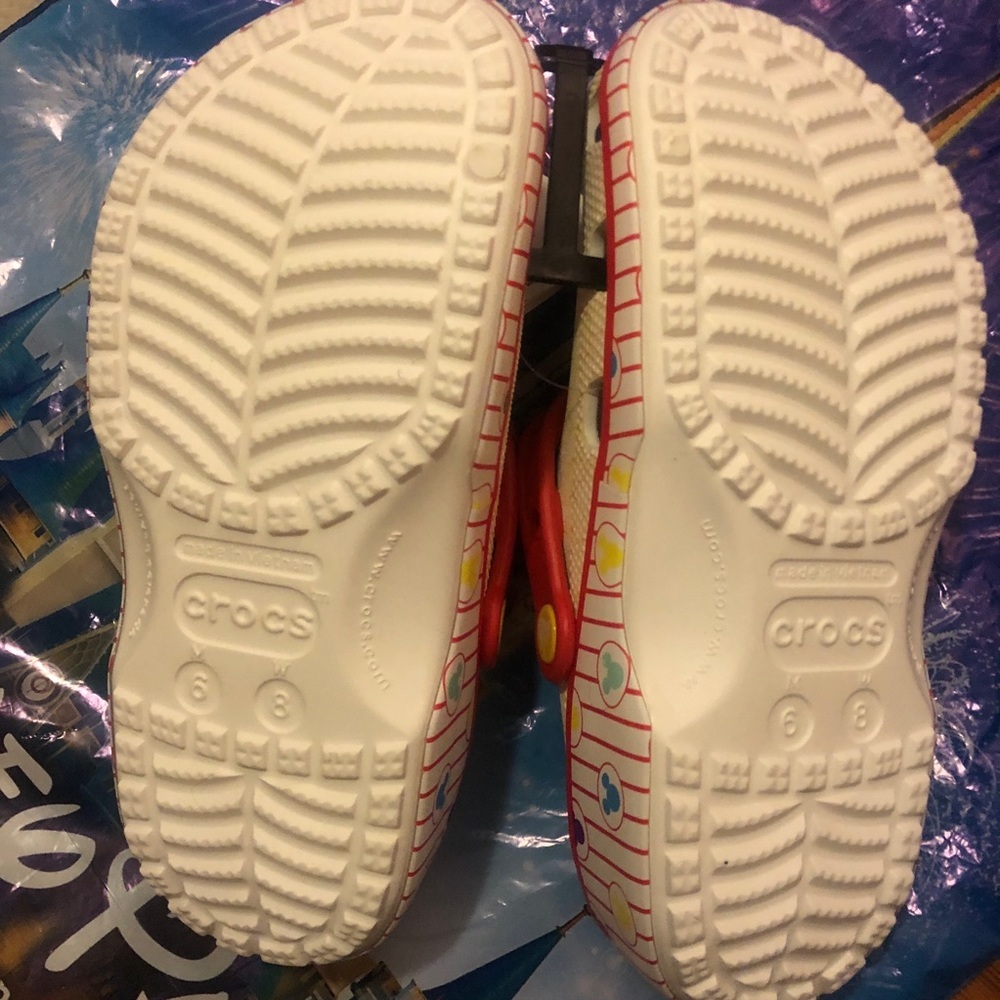 Walt Disney World Parks Balloon Mickey Popcorn CROCS NWT - M 6 W 8 - Rare - Picture 6 of 6